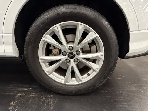 Used 2023 Audi Q3 2.0T Premium Plus w/ Premium Plus Package AWD/4WD image 18