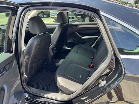Used 2014 Volkswagen Passat TDI SE FWD image 7