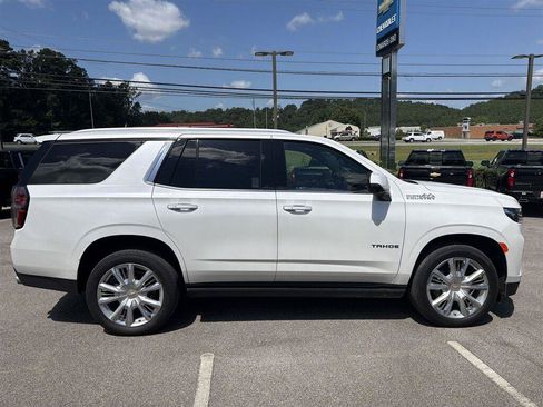 Used 2023 Chevrolet Tahoe High Country w/ Premium Package AWD/4WD image 6