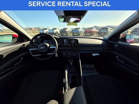 Certified 2026 Hyundai Elantra SE FWD image 6