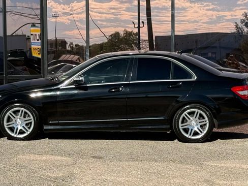 Used 2009 Mercedes-Benz C 350 Sport image 4