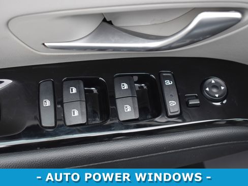 Used 2023 Hyundai Tucson Limited image 7