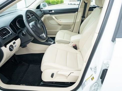Used 2014 Volkswagen Jetta TDI FWD image 19