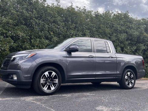 Used 2020 Honda Ridgeline RTL image 3