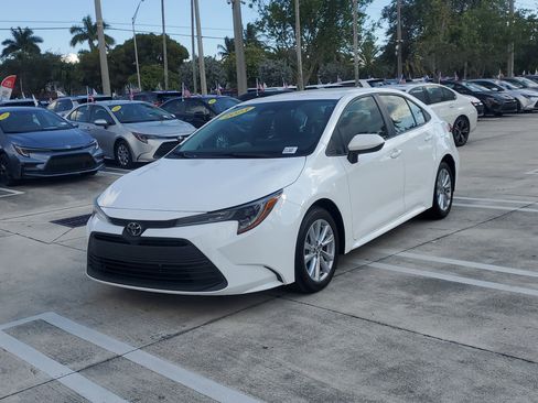 Certified 2023 Toyota Corolla LE image 8