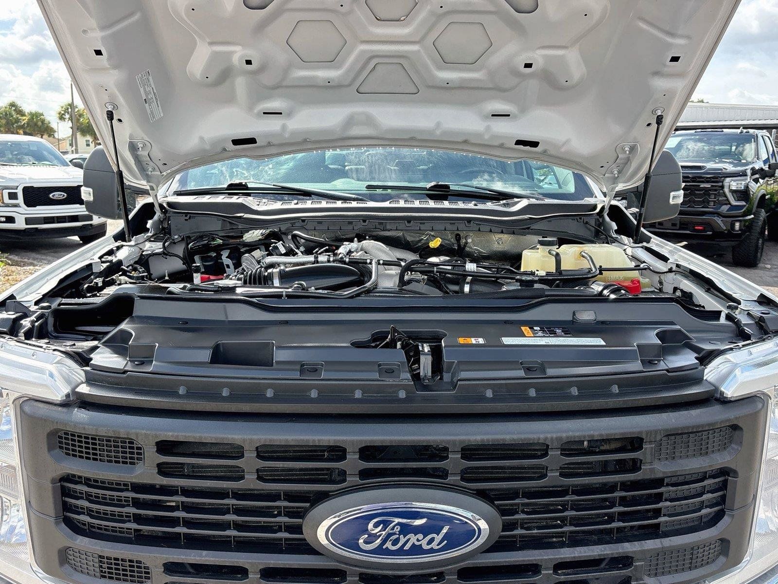 Used 2023 Ford F250 XL w/ FX4 Off-Road Package AWD/4WD image 27