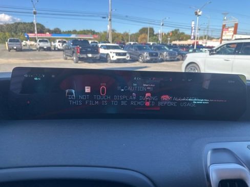 New 2025 Ford Expedition Active image 21