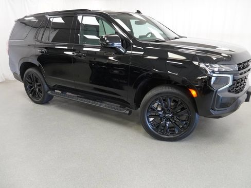 Certified 2023 Chevrolet Tahoe Z71 w/ Luxury Package AWD/4WD image 7