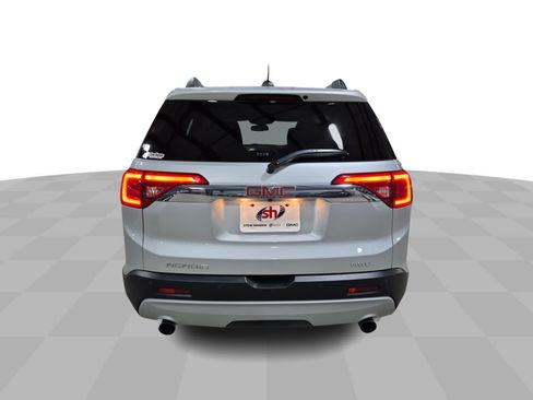Used 2017 GMC Acadia SLT AWD/4WD image 8