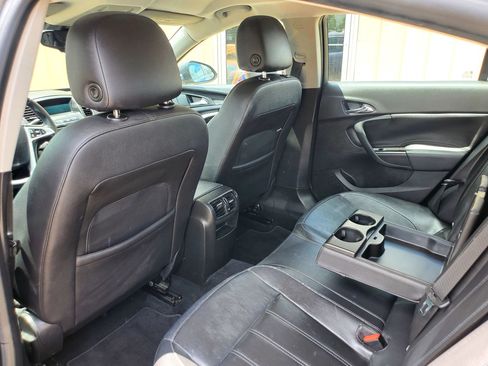 Used 2011 Buick Regal CXL FWD image 31