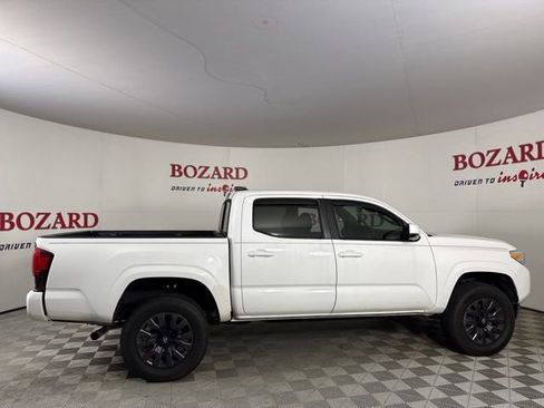 Used 2020 Toyota Tacoma SR image 9