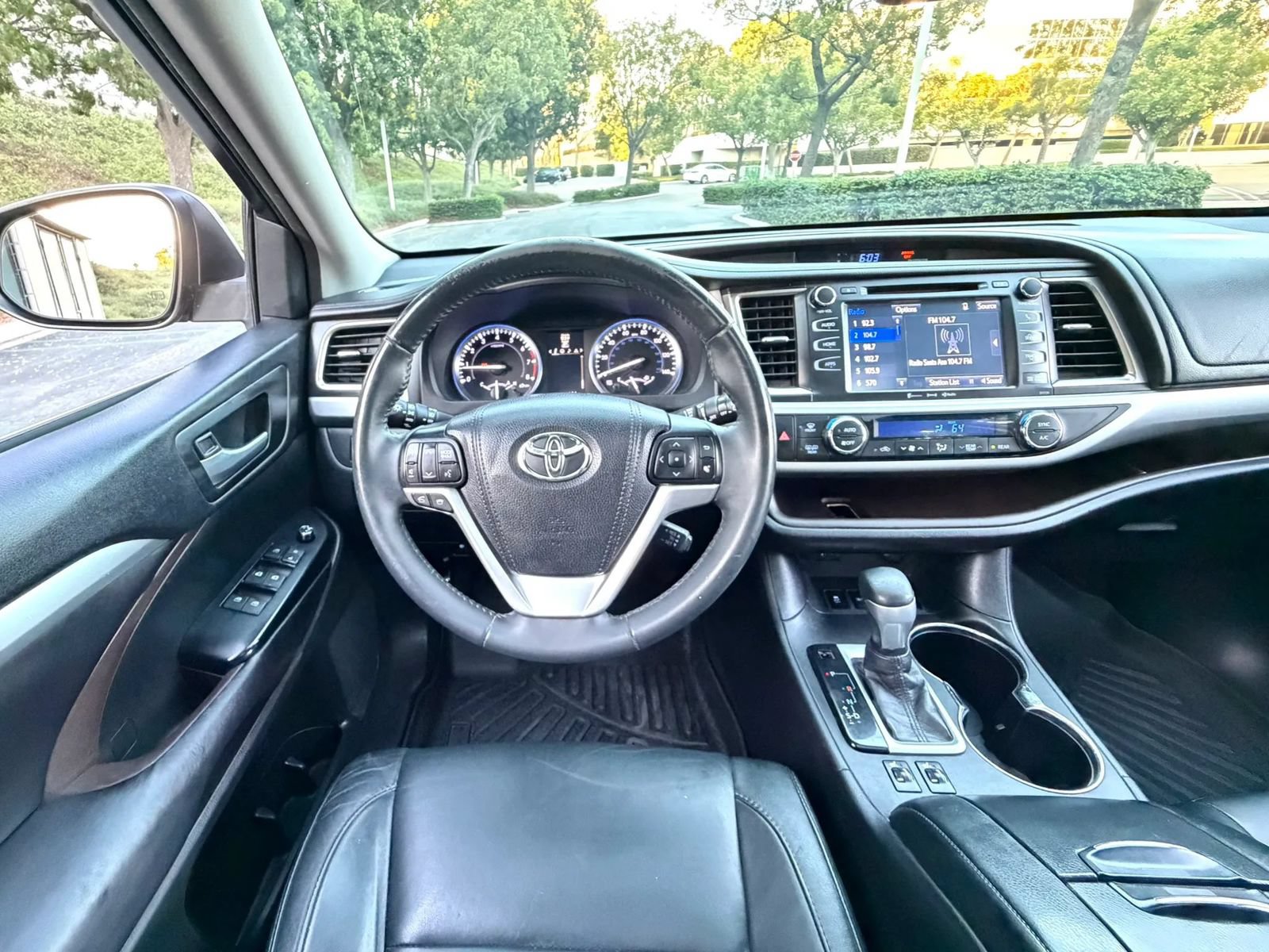 Used 2016 Toyota Highlander XLE FWD image 18