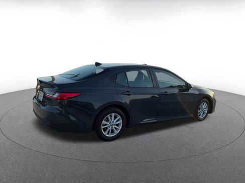 Used 2025 Toyota Camry LE image 15
