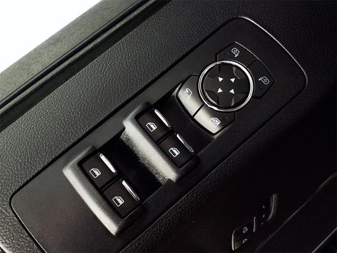 Used 2017 Ford F150 Lariat image 25