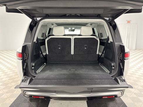 Used 2024 Rivian R1S Adventure AWD/4WD image 15