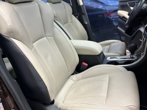 Used 2019 Subaru Ascent Limited w/ Popular Package #2A image 15