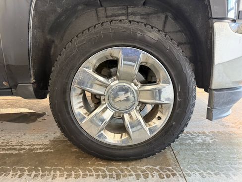 Used 2018 Chevrolet Silverado 1500 LTZ w/ Sport Package image 11