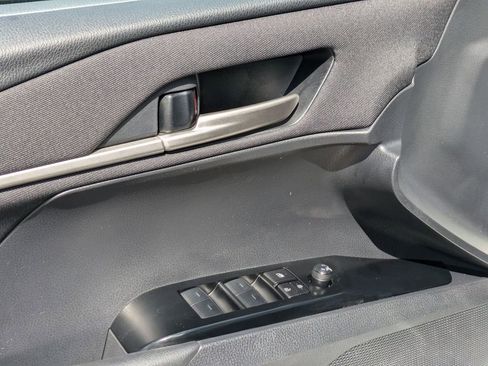 Used 2025 Toyota Camry LE image 13