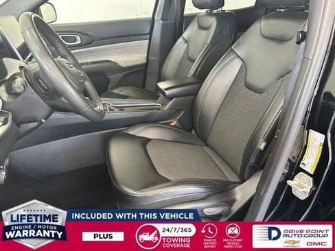 Used 2024 Jeep Compass Latitude AWD/4WD image 14