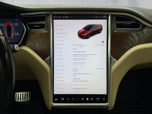 Used 2017 Tesla Model X 75D image 22