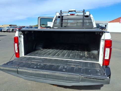 Used 2021 Ford F350 Platinum image 15
