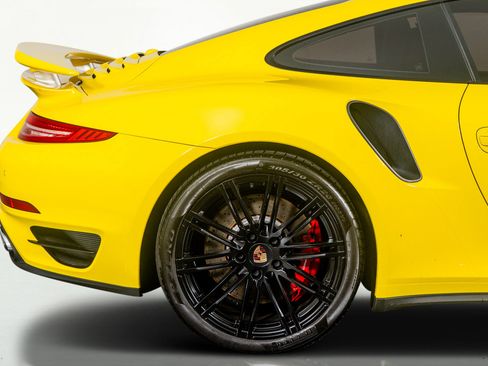 Used 2015 Porsche 911 Turbo w/ Sport Chrono Package image 9