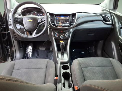 Used 2020 Chevrolet Trax LS w/ Tint and Cruise Package AWD/4WD image 12