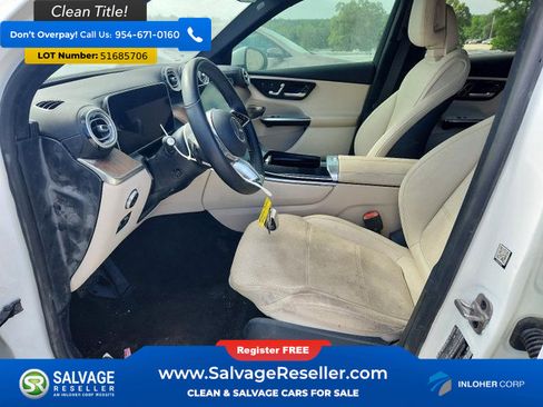 Used 2025 Mercedes-Benz GLC 300 image 9