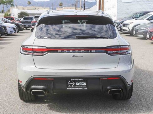 Used 2023 Porsche Macan Turbo image 7