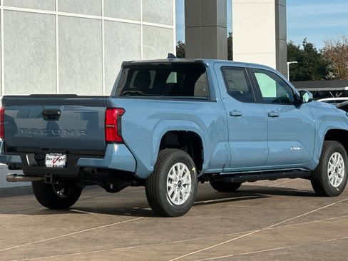 New 2026 Toyota Tacoma SR5 image 4