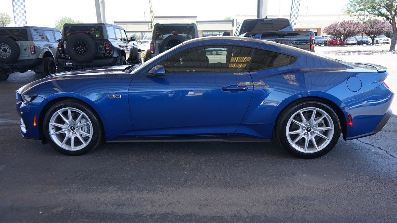 Used 2024 Ford Mustang GT Premium RWD image 6