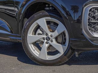 New 2025 Audi Q5 Prestige video 1