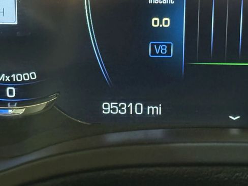 Used 2016 Cadillac Escalade Platinum image 19