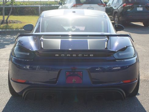 Used 2021 Porsche 718 Cayman GT4 RWD image 3
