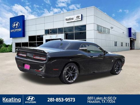 Used 2023 Dodge Challenger R/T Scat Pack RWD image 5