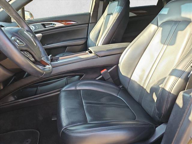Used 2020 Lincoln MKZ Reserve w/ Luxury Package FWD image 16