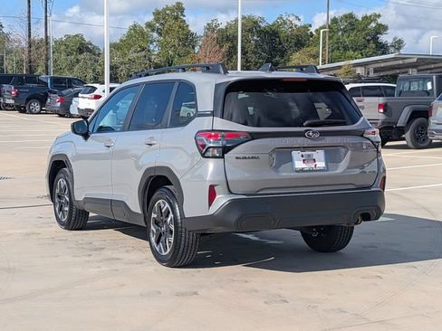 Used 2026 Subaru Forester Premium AWD/4WD image 4