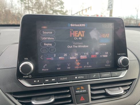 Used 2022 Nissan Altima 2.5 SV image 14