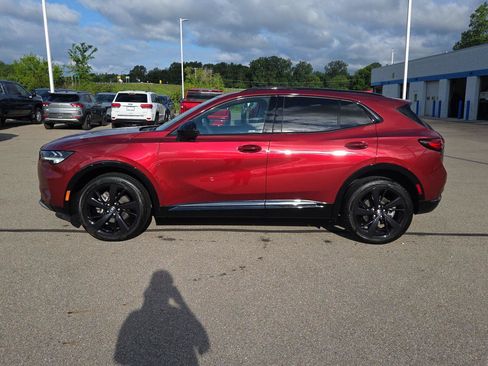 Used 2023 Buick Envision Preferred w/ Sport Touring Package AWD/4WD image 2