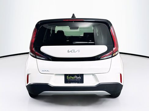 Used 2025 Kia Soul LX w/ LX Technology Package image 7