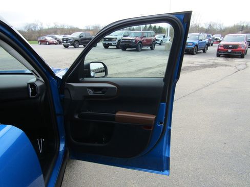 Used 2025 Ford Bronco Sport Outer Banks w/ Outer Banks Tech Package+ image 37