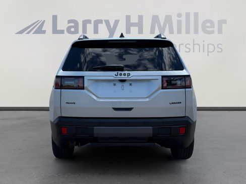 New 2026 Jeep Cherokee Laredo AWD/4WD image 5