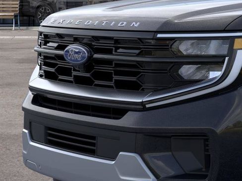 New 2026 Ford Expedition Max Platinum w/ Platinum Ultimate Package AWD/4WD image 18