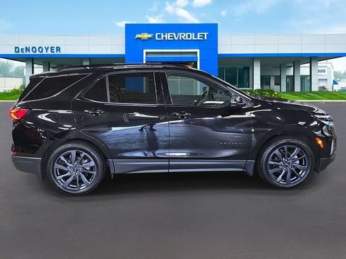Used 2024 Chevrolet Equinox RS AWD/4WD image 6