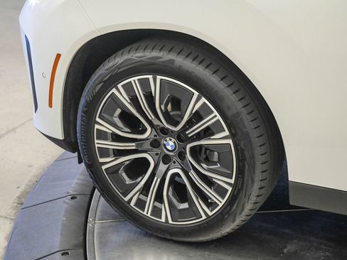 Used 2026 BMW X3 xDrive30i w/ Premium Package AWD/4WD image 9