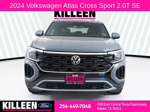 Used 2024 Volkswagen Atlas Cross Sport SE image 2