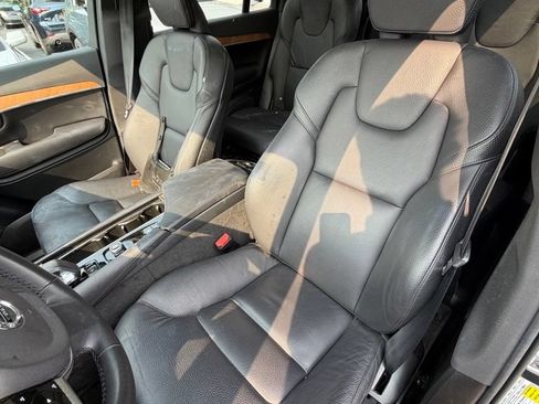 Certified 2024 Volvo XC90 B6 Plus w/ Protection Package Premier AWD/4WD image 9