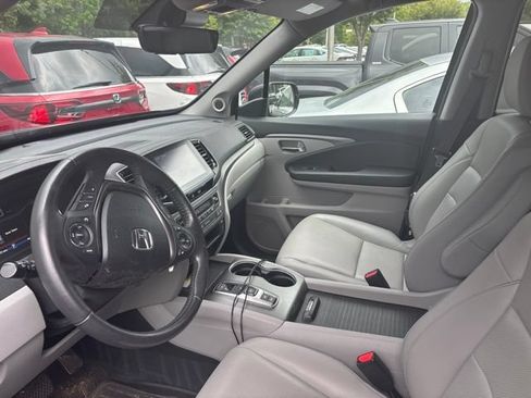 Used 2023 Honda Ridgeline RTL-E image 12