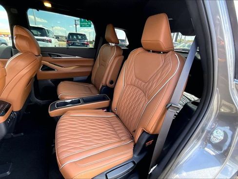 New 2026 INFINITI QX60 Autograph w/ Dark Cargo Package AWD/4WD image 13
