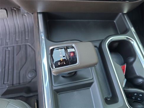 New 2026 GMC Sierra 1500 SLT w/ SLT Premium Plus Package image 23